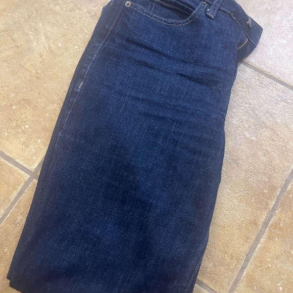 Old Navy Women’s Dark Blue Straight Jeans- size 6 - Picture 2 of 3
